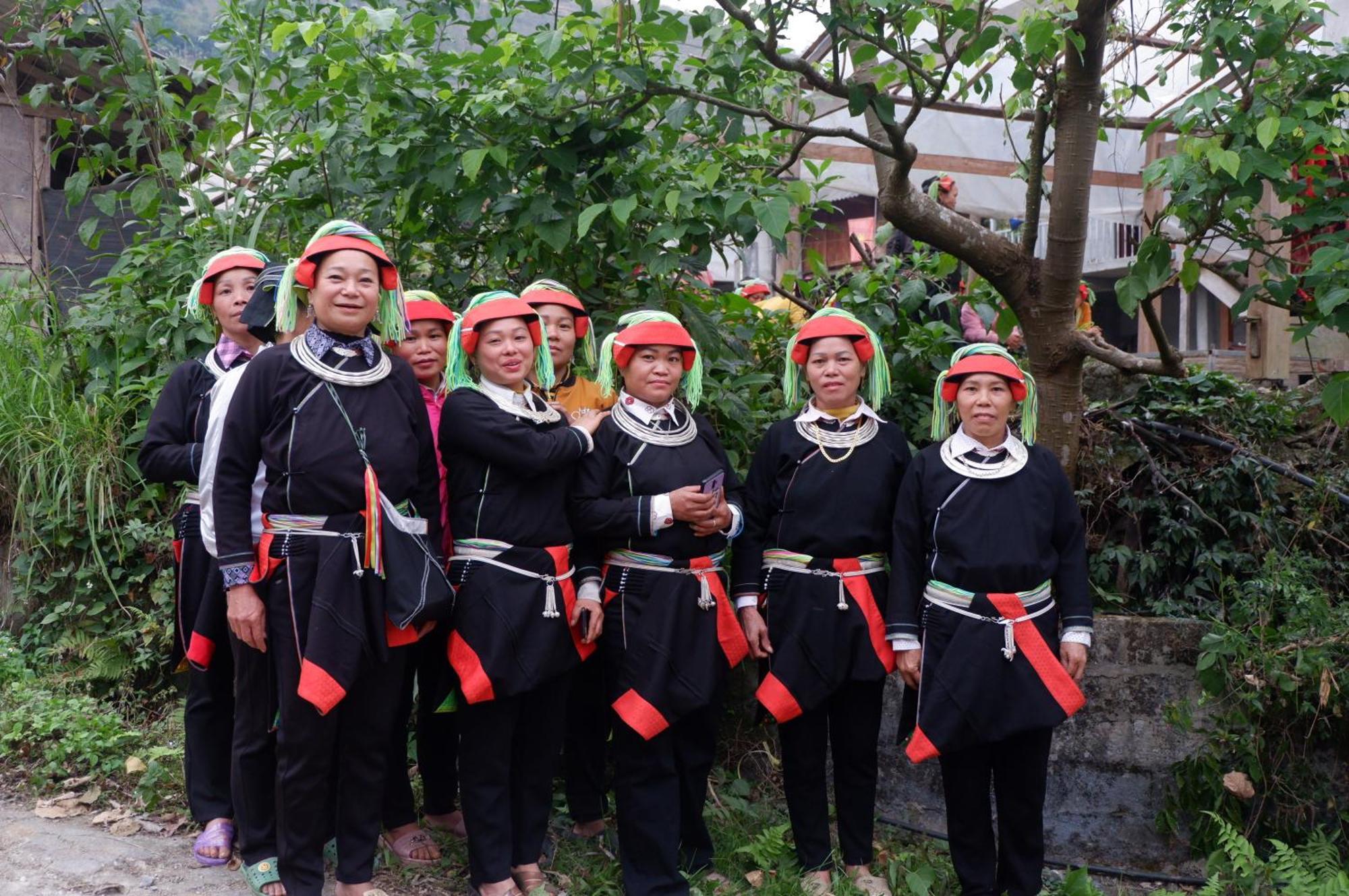 Bikki'S Jungle Homestay Ha Giang Esterno foto
