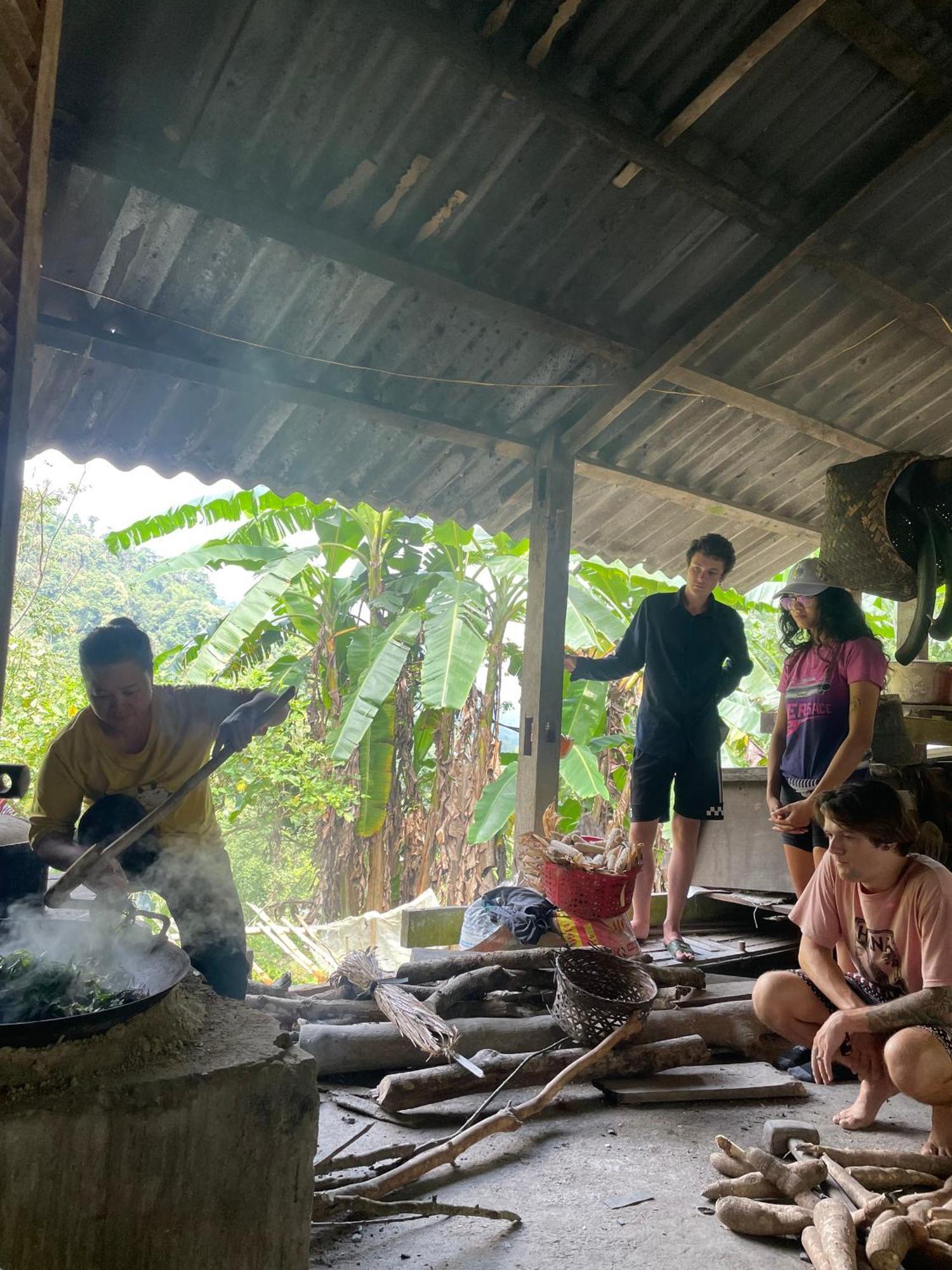 Bikki'S Jungle Homestay Ha Giang Esterno foto