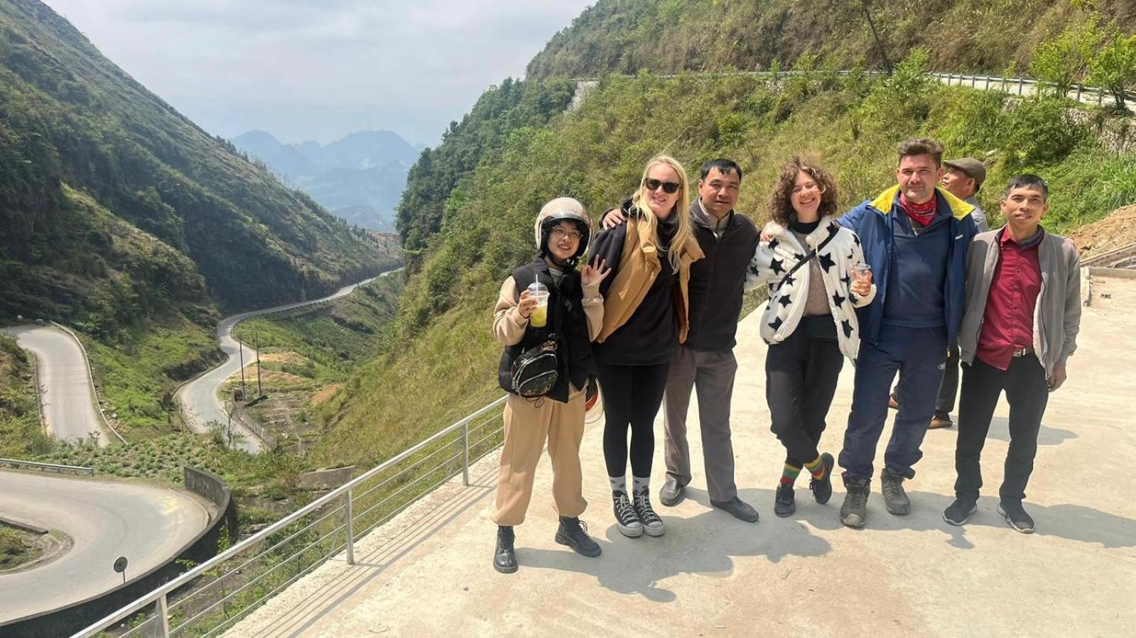 Bikki'S Jungle Homestay Ha Giang Esterno foto