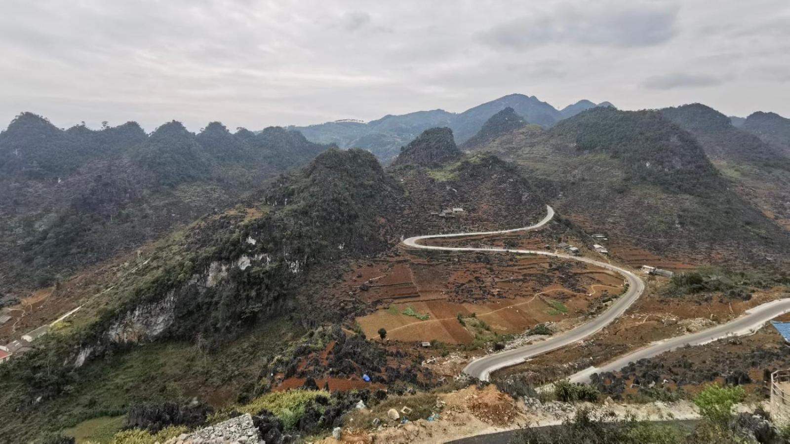 Bikki'S Jungle Homestay Ha Giang Esterno foto