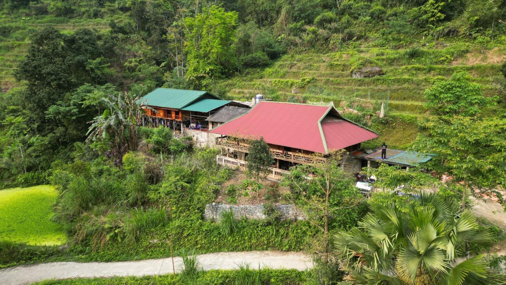 Bikki'S Jungle Homestay Ha Giang Esterno foto